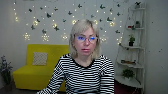 LaurenWishy live sex cam