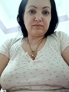 BrendaWildd live sex cam