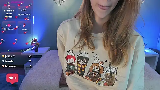 Nora_Vennucci live sex cam