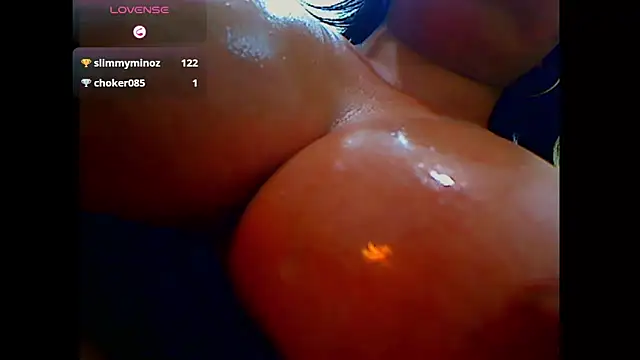 Bigcocksexyluisa live sex cam