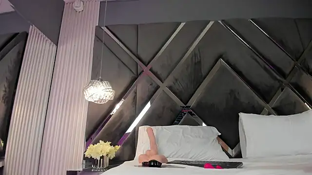 MaluDiaz live sex cam