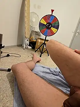 Chrisou73 live sex cam