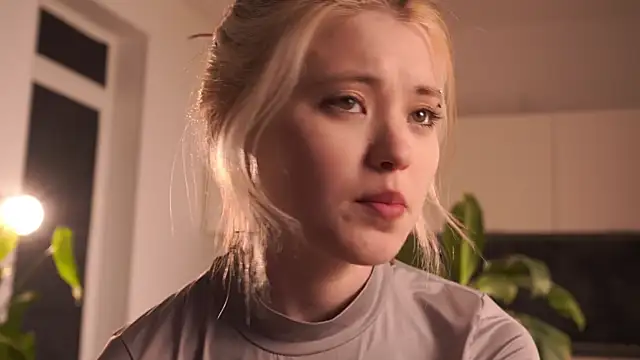 EleniRoeber's cam snapshot