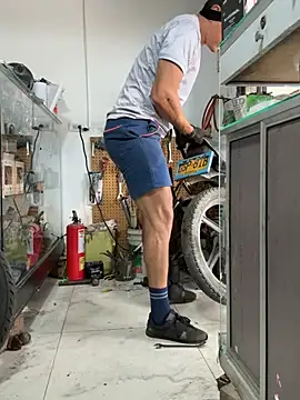 Paul22cm- live sex cam