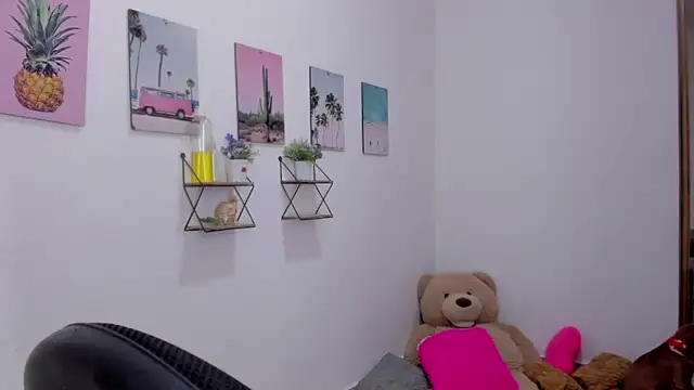 Emma_lean live sex cam