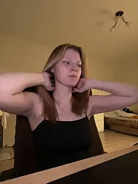 MaryHiggins live sex cam