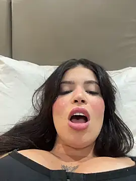 Rafaellaz live sex cam