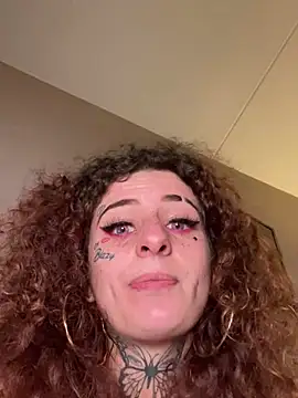 BlazyKitsune- live sex cam