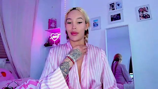 _viioletweekend_ live sex cam