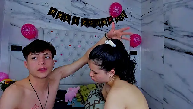 Ari_and_Storm live sex cam