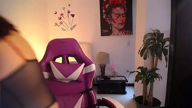 esmeraldaa230 live sex cam