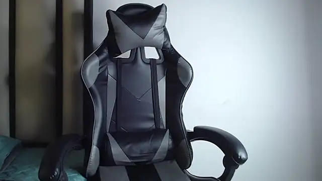 Sharlo_Alvarez's cam snapshot