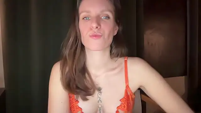 madameJD's cam snapshot