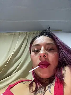 Emily-Fire's cam snapshot