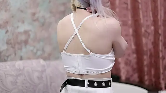 Yunakiss live sex cam