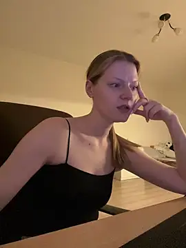 MaryHiggins live sex cam