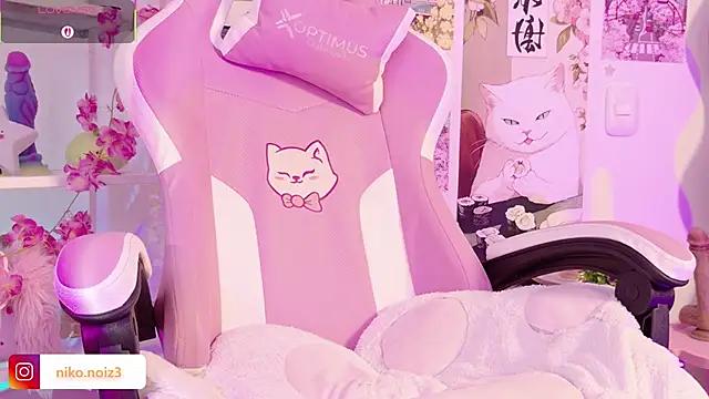 Noisy_doll's cam snapshot