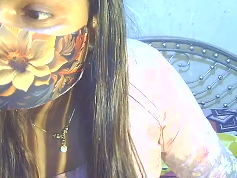 Nusrat_Faria's cam snapshot