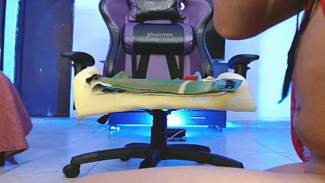 Alanni_parker live sex cam