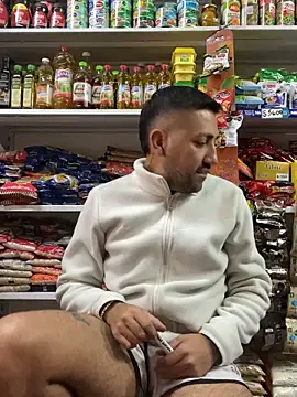 JuanZapata33 live sex cam