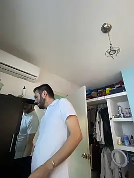 Alexitho25's cam snapshot