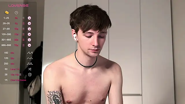 Calvin_Polanski's cam snapshot