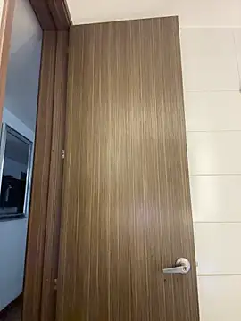 Alyshanon18 live sex cam