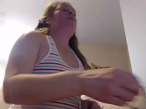 FurryCupLove555's cam snapshot