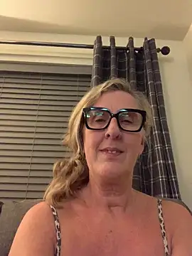 Mrsmoggy's cam snapshot