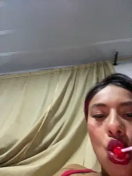 Emily-Fire's cam snapshot