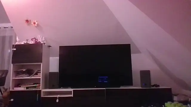 Lost_in_lace's cam snapshot