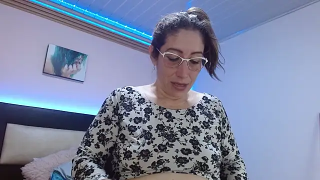 kaylaMinov_ live sex cam