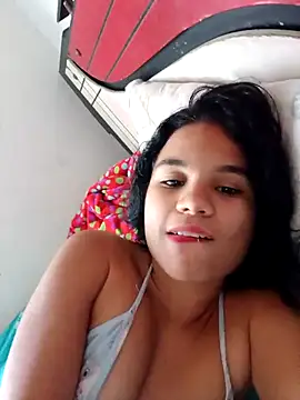 Little-Pussy19's cam snapshot