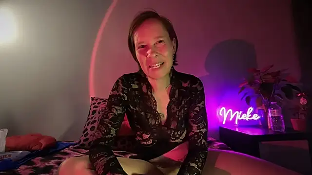 SexyExclusiveflower's cam snapshot