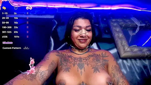 IsabellBigtitsxx live sex cam