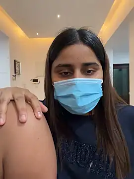 youngcoupleloverose's cam snapshot