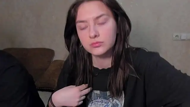 love_lina_muuur's cam snapshot