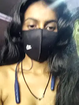 Thaper_Meera2's cam snapshot