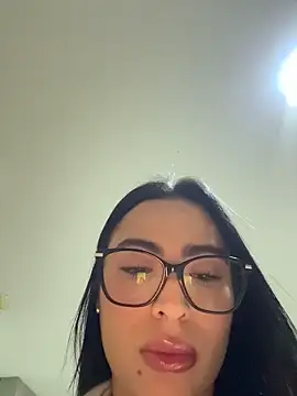 ValeriaTorress_'s cam snapshot