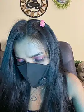 its_ur_flora's cam snapshot