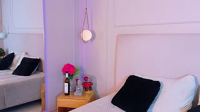 OlayaCooper live sex cam