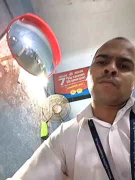 Vickyrajput009 live sex cam