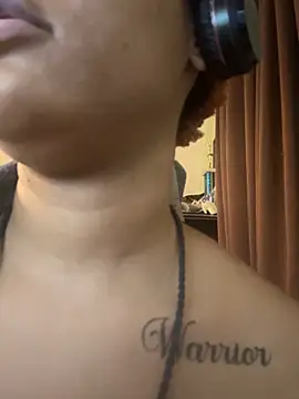 nickytheehawtie's cam snapshot