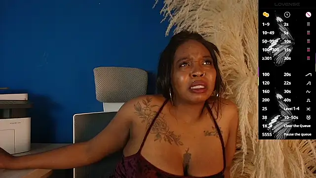 Charlotte__Brown_'s cam snapshot