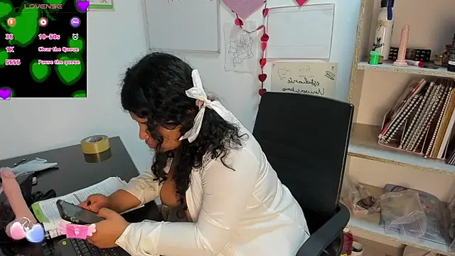 Jessica_Beltrann's cam snapshot