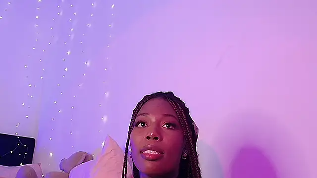 Lunaruiz's cam snapshot