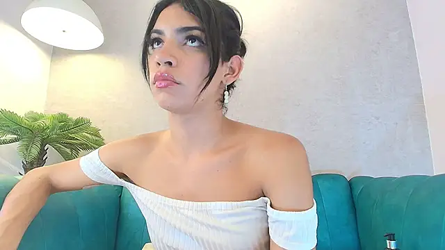 Alahia_Rodriguez live sex cam