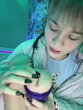 Cutiepiespanks live sex cam