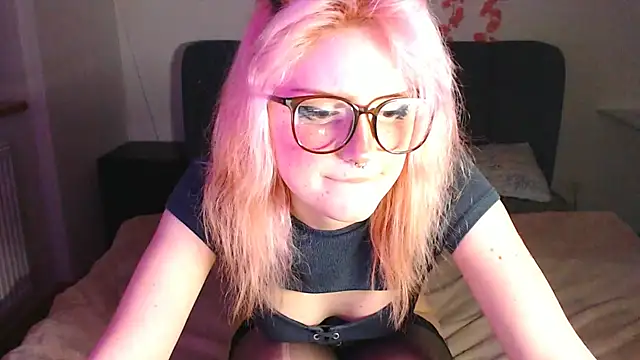 KimiSakura live sex cam