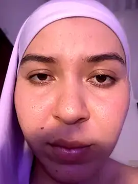 MatchedEyebrow live sex cam